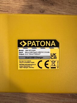 Nabíječka + 2x baterie - 2