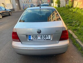 Prodám Volkswagen Bora 1.6 16V - Nepojízdné - 2