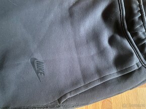 Nike Tech Fleece Tepláky - 2