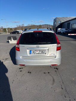 Hyundai I30 1.4 16V 80 KW - spolehlivý parťák na cesty - 2