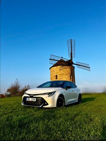Toyota Corolla 1.8 Hybrid GR Sport Hatchback (Záruka) - 2