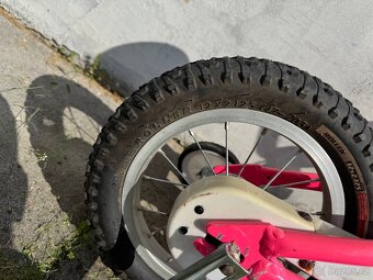 Detske kolo 12 palcu Specialized ruzove - 2