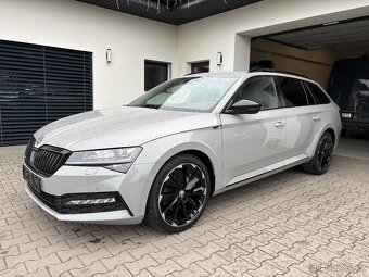 Superb 3 2TDI DSG 147kw Sportline Virtual Matrix M.rok2022 - 2