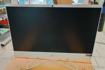AIO HP 24-f1004nc na náhradní díly 512GB M.2 SSD/8GB RAM - 2