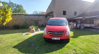 Hyundai H1 - 2