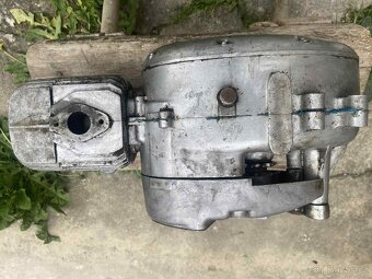 Motor Jawa pionýr 20/21/23 - 2
