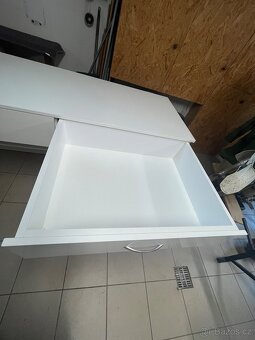 Prodejní pult - 2