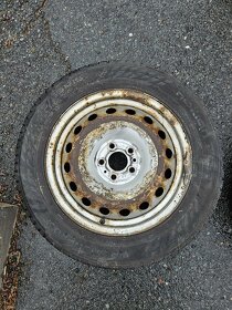 Nokian WR Snowproof 185/65 R15 - 2