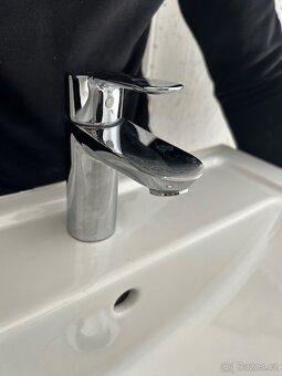 Umyvadlo Ideal Standard 60 cm s baterií Grohe - 2