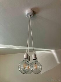 Moderní závěsný lustr s 3 žárovkami a Muuto základnou - 2