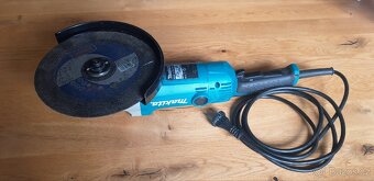 Úhlová bruska Makita GA9050R - 2