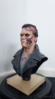 Schwarzenegger Terminátor busta - 2