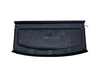 Plato kufru 1K6867769 černá 7T8 VW Golf 6 hatchback 2009 - 2