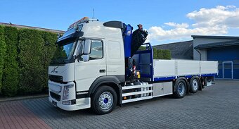 VOLVO FM500 6x2 - valník s hydraulickou rukou - 2