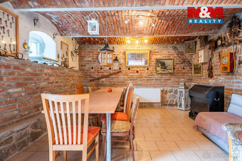 Prodej chalupy 4+1, 444 m², Dobev - 2