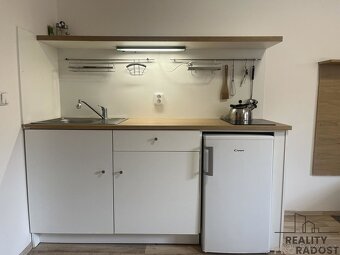 Pronájem bytu 1+kk 31 m2 ve Znojmě,  byt 1+kk 31 m2, lodžie  - 2