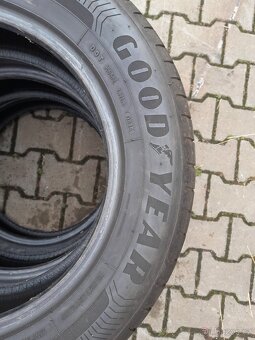 Letní pneumatiky GOODYEAR 215/60 R16 95Y - 2