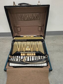 klávesový akordeon - 2
