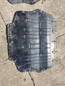 GOLF, TOURAN, OCTAVIA, JETTA a další- kryt pod motor - 2