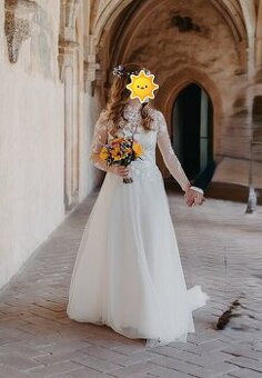 Krajkové svatební šaty - 2