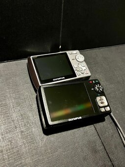 Olympus mju700 a Olympus FE-290 - 2