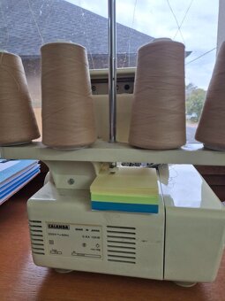 4 nitný obnitkovací stroj PFAFF - 2