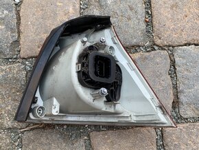 VW GOLF 5 - 1K - 2003-2009 - světlo LZ 1K6945095N - 2