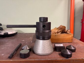 Přesná stavitelná podpěra ZVL - 2