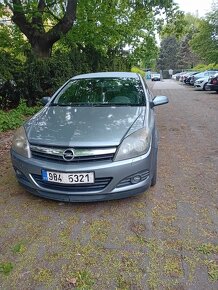 Opel Astra GTC 1.9 cdti - 2