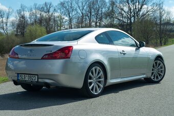 Infiniti G37S - 2