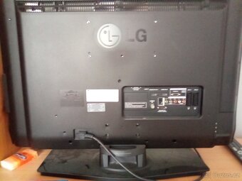 Prodám LG televizí 80cm nemá dvb-t 2 - 2