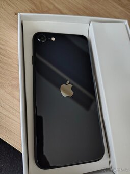 Apple iPhone SE (2022) 64GB Midnight - 2