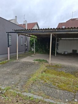 zastřešené garážové stání - 2