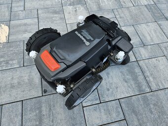 Husqvarna Automower 315 Mark 2 - 1 500 m² + instalační sada - 2