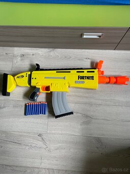 Nerf zbraň - 2