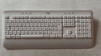 Logitech K650 - 2
