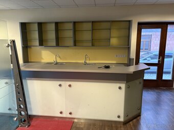 Prodám kuchyňskou linku a bar - 2