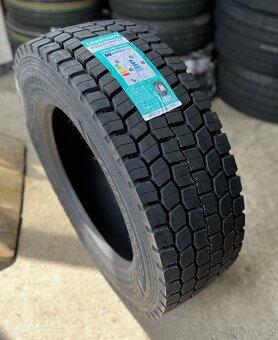 295/60 R22,5 prémiová Thajská nákladní pneu - 2