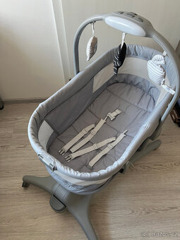 Chicco Baby Hug 4v1 – TOP stav + matrace Träumeland ZDARMA - 2