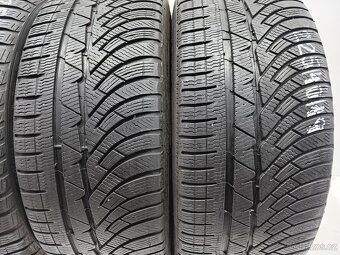 Zimní pneu 225/40/19 Pirelli+Michelin - 2