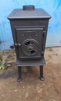 Litinová kamna Jotul F 602 N černý lak - 2