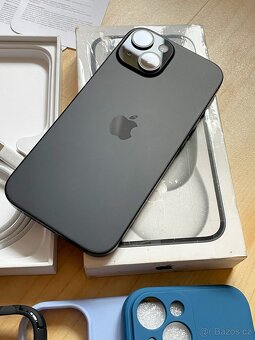 Apple Iphone 15 128GB Black -- KRÁSNÝ STAV - 100% baterie - 2