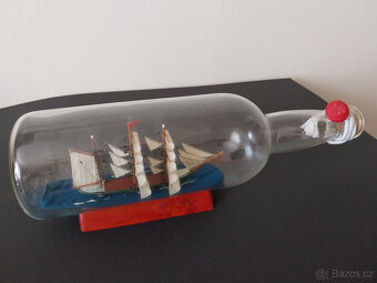 Model lodi ve skleněné lahvi, 80tá léta - 2