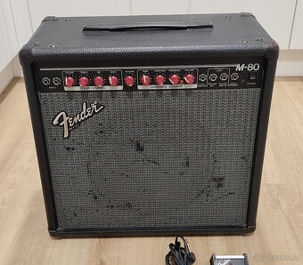 Kytarové kombo, zesilovač Fender M80, efekty ZOOM 1010 - 2