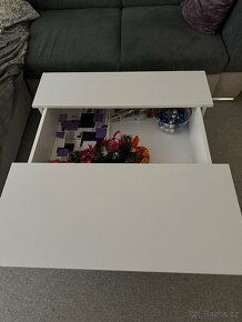 Bílý výsuvný konferenční stolek - 2