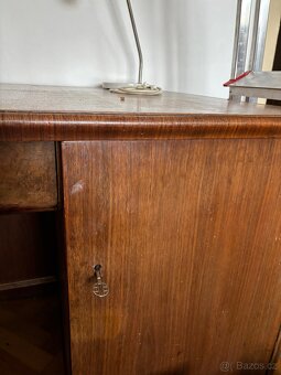 Antikvariátni hnědý stůl - 2