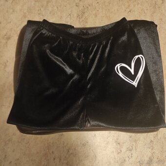 Mikina a tepláky vel. 146 - 2