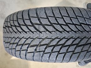 Prodám 4 ks nové zimní pneu Nokian 205/55 R17 - 2