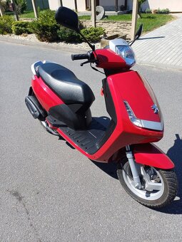 Skútr Peugeot VIVACITY 50 - 2