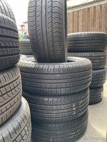 Pneu 235/55R18 100H - 2